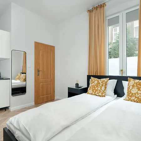 Lejlighed Komfortowe Studia W Centrum Poznania Przy Rynku I Parku By Rent Like Poznań